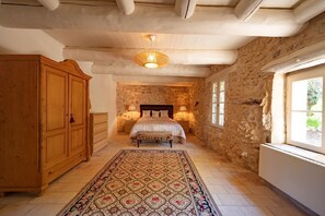 3 chambres, fer et planche Ă repasser, Wi-Fi, draps fournis