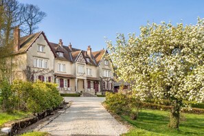 Exterior - Manoir Des Chasseurs (Saint-Prix)