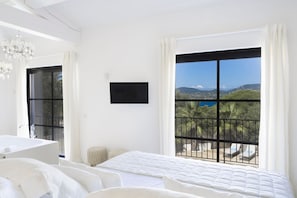 4 chambres, fer et planche Ă repasser, Wi-Fi, draps fournis