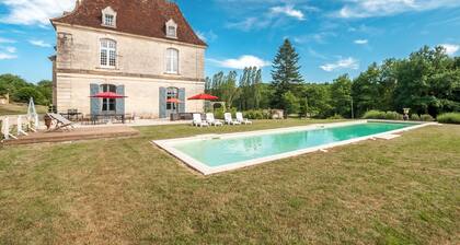 Chateau Perigord - Sechs Schlafzimmer , Schläft 12