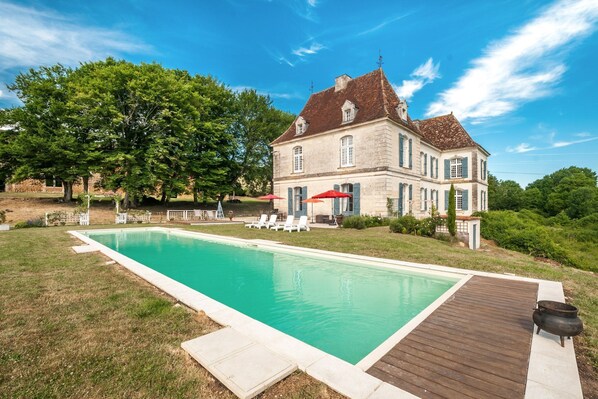 Et oppvarmet basseng