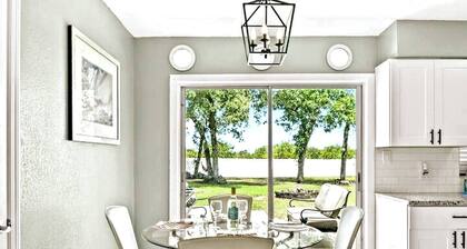 Relaxing & Massage Chair & Putt Putt & Fenced Yard