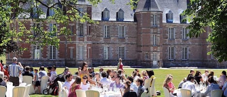Área para banquetes al aire libre