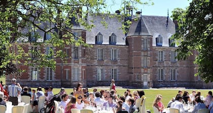 Chateau Trois Tours - Seven Bedroom Castle, Sleeps 14