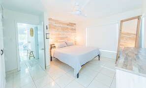 1 bedroom, iron/ironing board, WiFi, bed sheets - Great 1-Bedroom at Seagull Steps from 7 Mile Beach (George Town)