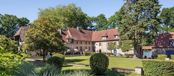 Manoir Des Falaises - Four Bedroom Villa, Sleeps 8
