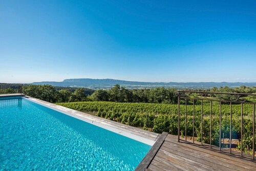 Mas Du Chateau - Six Bedroom Villa, Sleeps 14