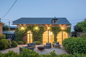 Exterior - Chateau Albatre - Twelve Bedroom Castle, Sleeps 33 (Luneray)