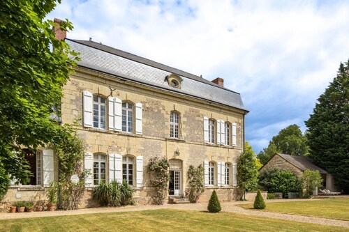 Manoir Des Arts - Five Bedroom Villa, Sleeps 10