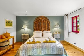 9 chambres, fer et planche à repasser, accès à Internet, literie fournie