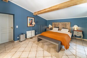 4 chambres, fer et planche Ă repasser, Wi-Fi, draps fournis
