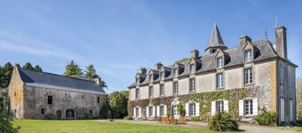 Chateau De Lothea - Five Bedroom Castle, Sleeps 10