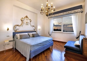 6 habitaciones, tabla de planchar con plancha, internet y ropa de cama 