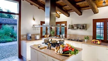 Lavavajillas y periquera