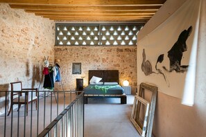 5 bedrooms, iron/ironing board, free Internet, bed sheets - Casa Donnafugata - Five Bedroom Villa, Sleeps 11 (Ragusa)