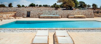 Casa Donnafugata - Five Bedroom Villa, Sleeps 11