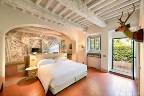 11 Schlafzimmer, Schreibtisch, Bügeleisen/Bügelbrett, WLAN