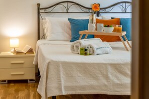 2 habitaciones, tabla de planchar con plancha, wifi y ropa de cama