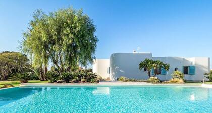 Villa Marettimo - Seven Bedroom Villa, Sleeps 14