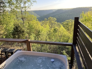 Outdoor spa tub - Monteagle Cabin, Views! Hot Tub! (Monteagle)