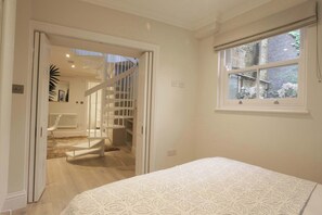 1 soveværelse, strygejern/strygebræt, internetforbindelse, sengetøj