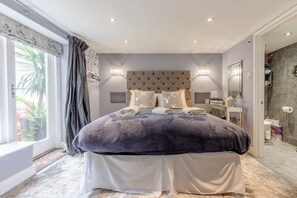 3 dormitorios, tabla de planchar con plancha, Internet y ropa de cama