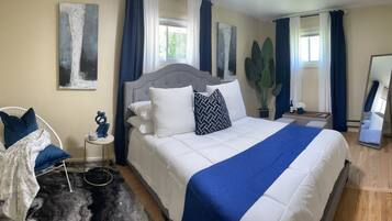 3 dormitoris, escriptori i planxa i posts de planxar