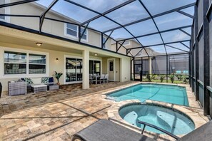 Beheizter Pool