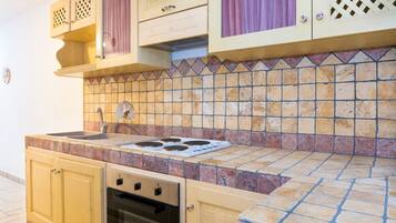 Geschirrspüler, Esstisch