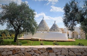 Exterior - Trullo Le Fate - Three Bedroom Villa, Sleeps 6 (Ostuni)
