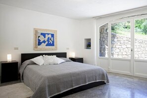 6 chambres, fer et planche Ă repasser, Wi-Fi, draps fournis