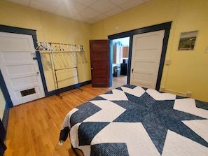 2 habitaciones, tabla de planchar con plancha y wifi gratis