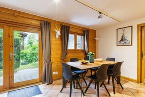 Dining - Chavants · Apart 3CH Famille Pied Piste Piscine Parking (Les Houches)