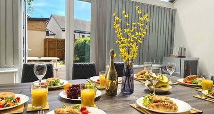 House of 4 Chimneys by Your Lettings UK