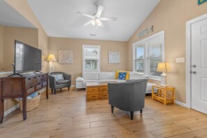 智能电视、乒乓球