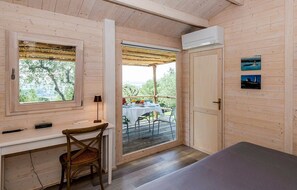 4 chambres, fer et planche à repasser, Wi-Fi, draps fournis