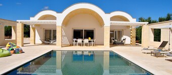 Villa Cristallina - Two Bedroom Villa, Sleeps 4