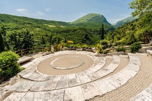 Enceinte de lâhĂ©bergement