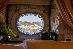 4 chambres, fer et planche à repasser, Wi-Fi, draps fournis