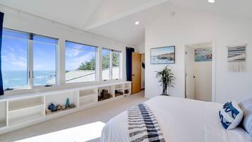 3 habitaciones, escritorio y espacio para trabajar con laptop