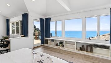 3 bedrooms, desk, laptop workspace, iron/ironing board
