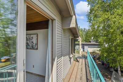 Amazing Loft in the Heart of Town
