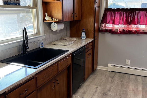 Frigorífic, microones, forn i placa de cuina