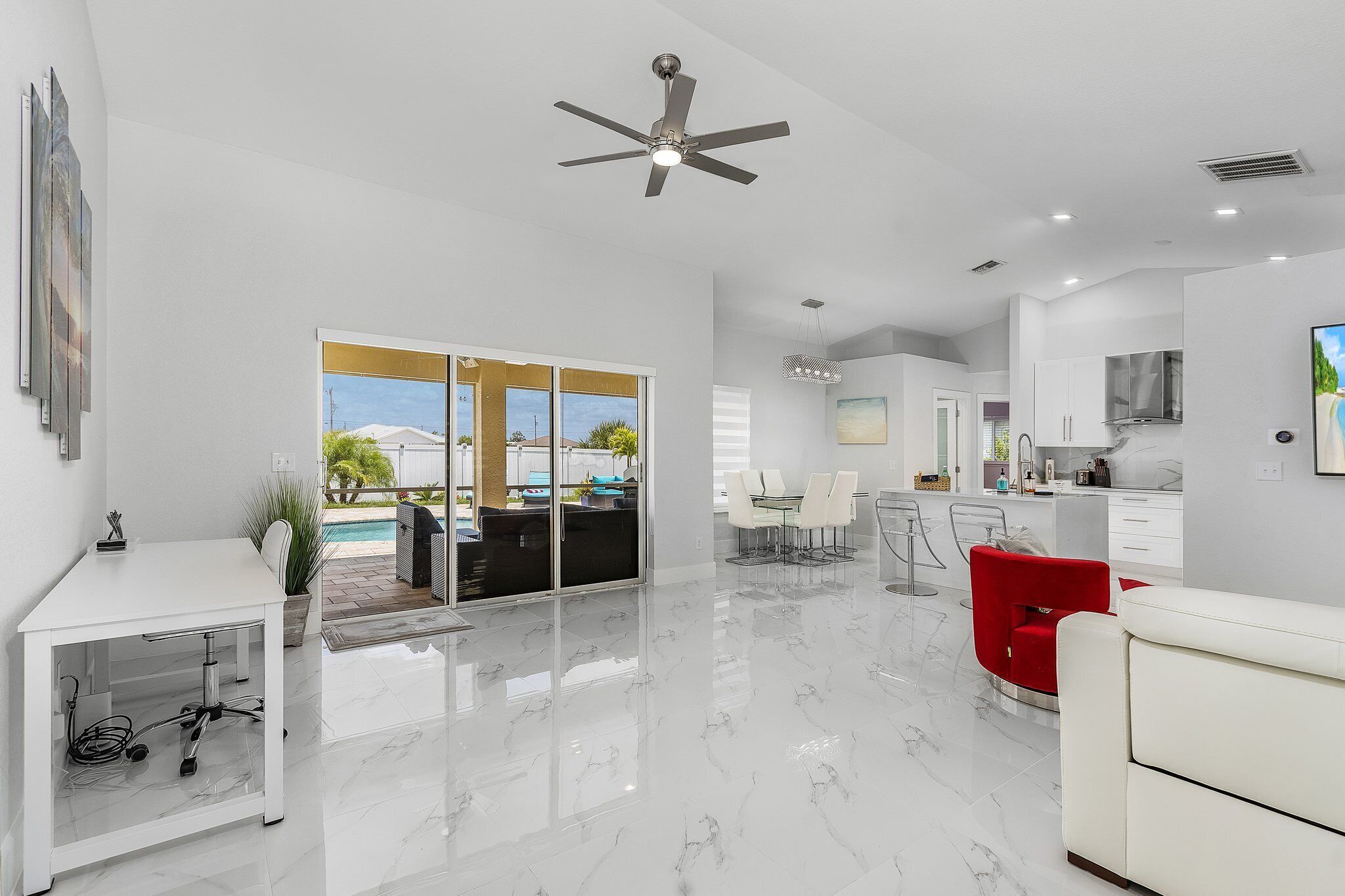 Smart TV, books, computer monitors