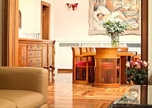 تناول الطعام