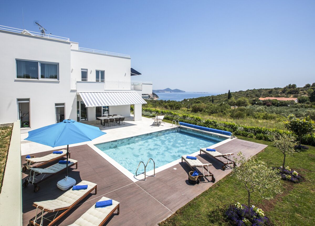 Villa Dubrava - Four Bedroom Villa, Sleeps 8