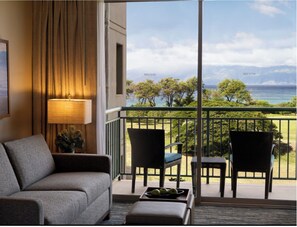 TV, DVD player - 1 Bedroom Premium Villa, Oceanfront (Lahaina)