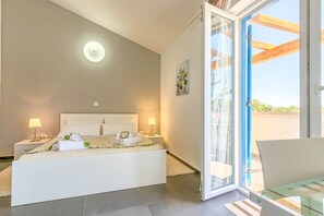 5 chambres, fer et planche Ă repasser, Internet gratuit, draps fournis