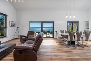 Living area - Villa Vitomira - Four Bedroom Villa, Sleeps 8 (Duce)