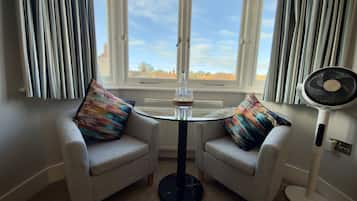 Deluxe Double Room, Ensuite | Interior